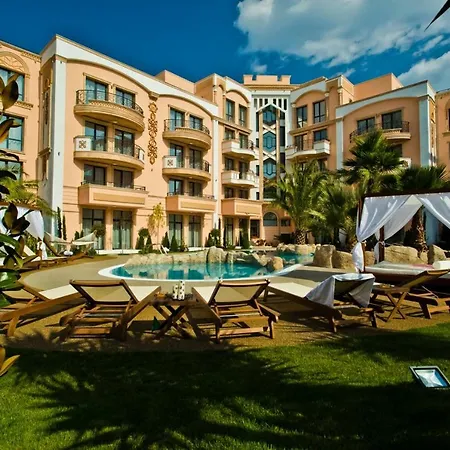 Aphrodite Rose Apartment *